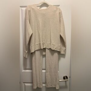 NEVER WORN Cozy Cream Ribbed Lounge Set